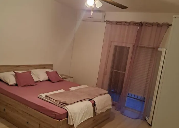 Apartamento By The Sea Turanj, Biograd - 364 *